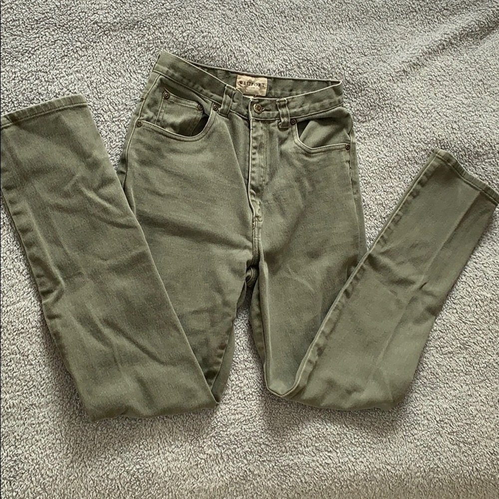 High waisted jeans